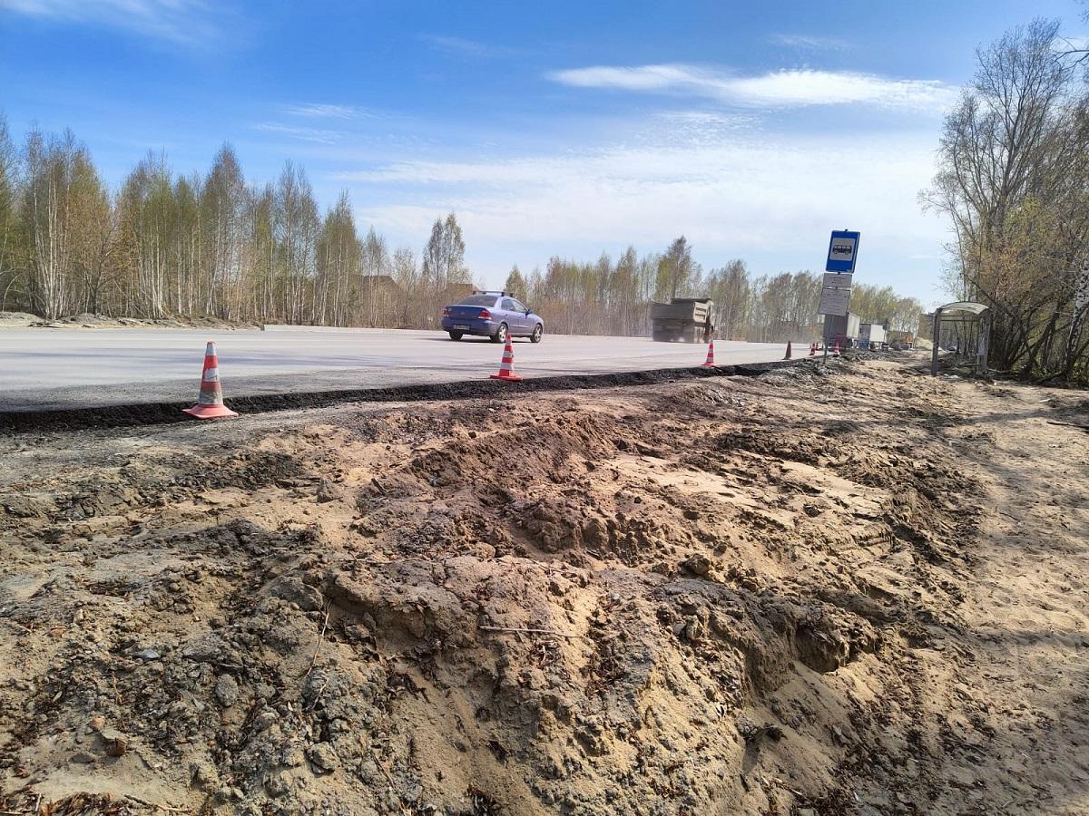 Фото Мэр Анатолий Локоть проконтролировал работу по реконструкции дороги на улице Кедровая 3
